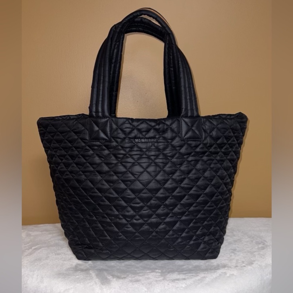 👜 MZ WALLACE Medium Metro Tote Deluxe 👜